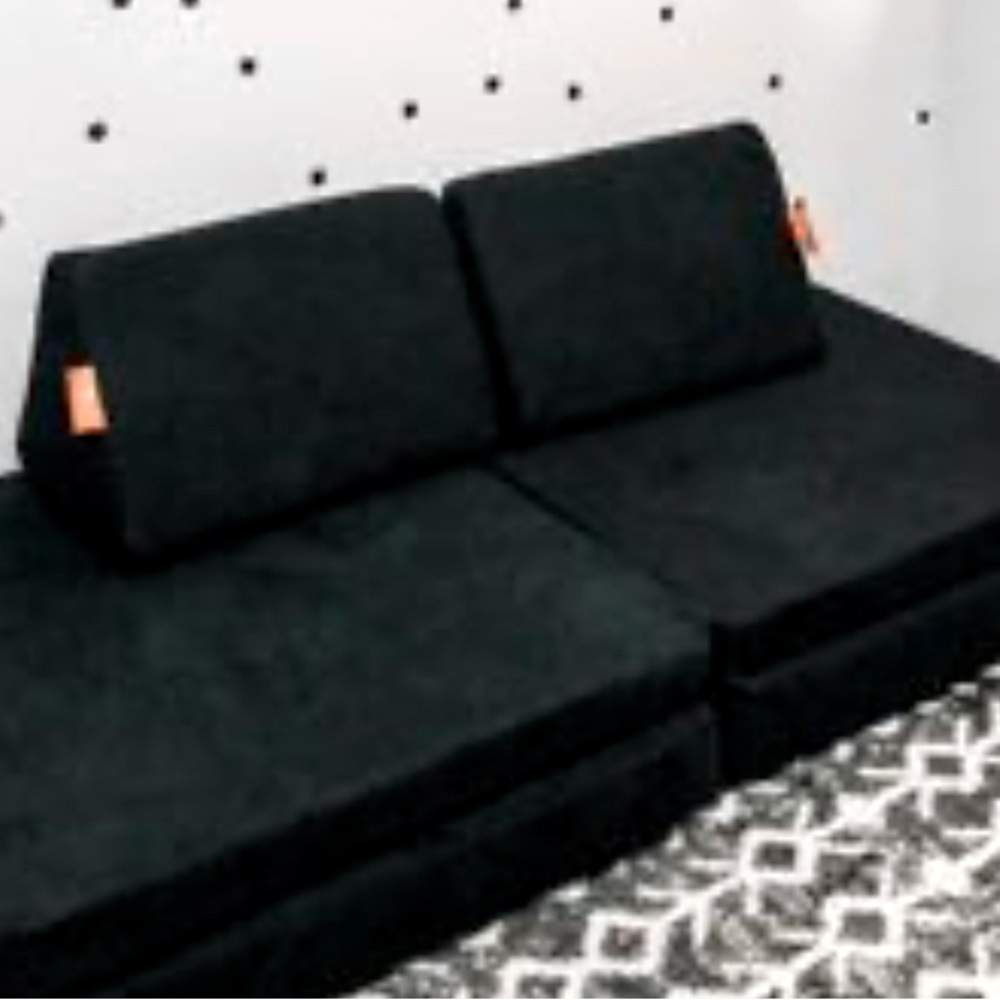 Nugget Comfort Retired Black Cover